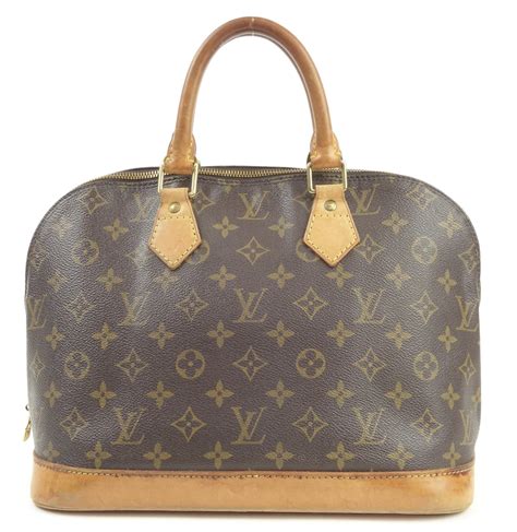 louis vuitton alma pm bottom stitching|louis vuitton alma mm.